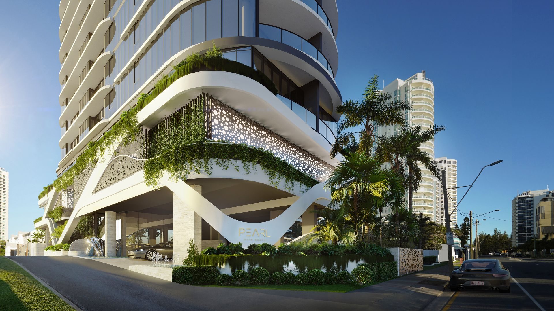 Pearl, Main Beach