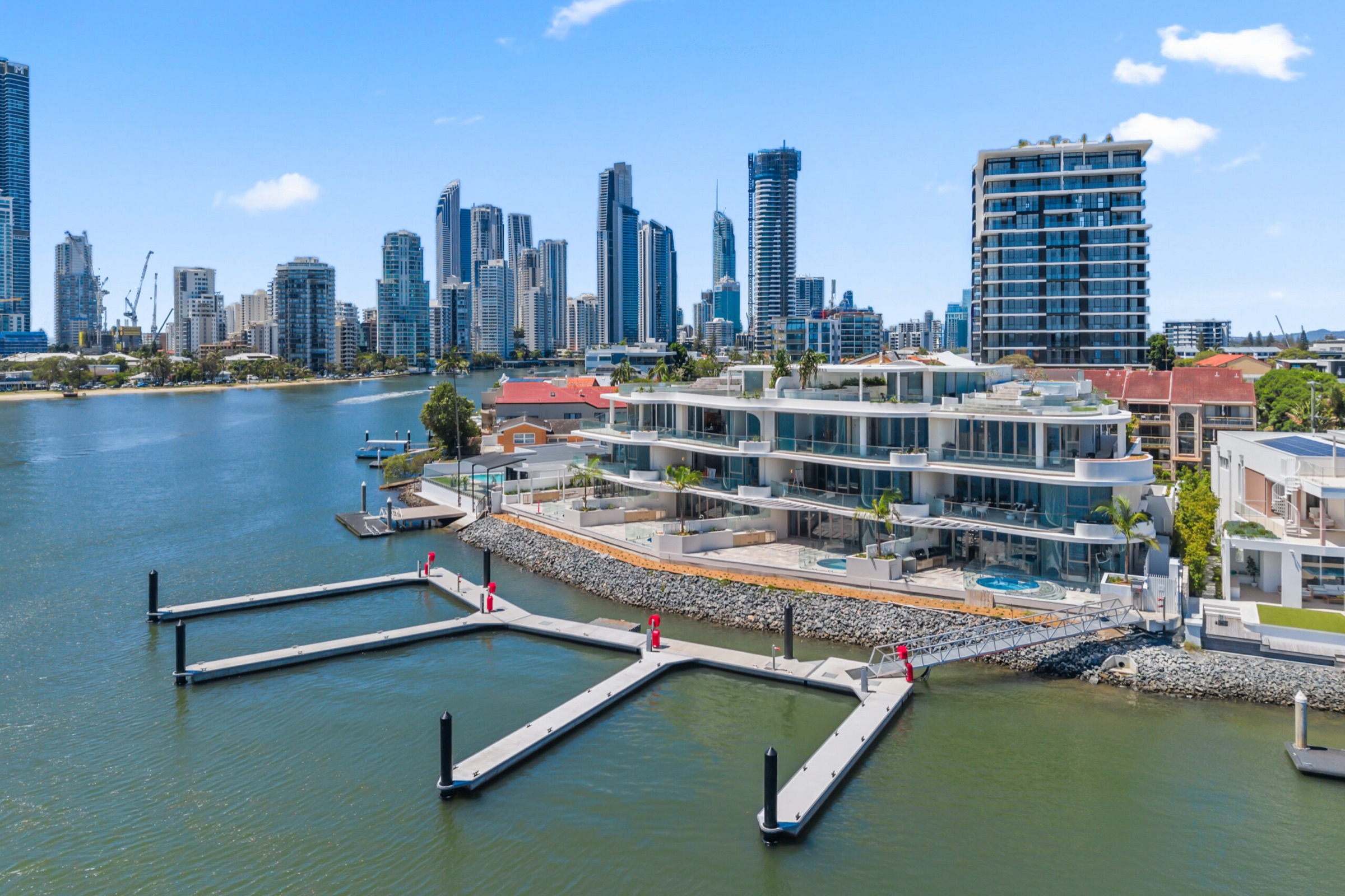 Perspective Helm, Chevron Island